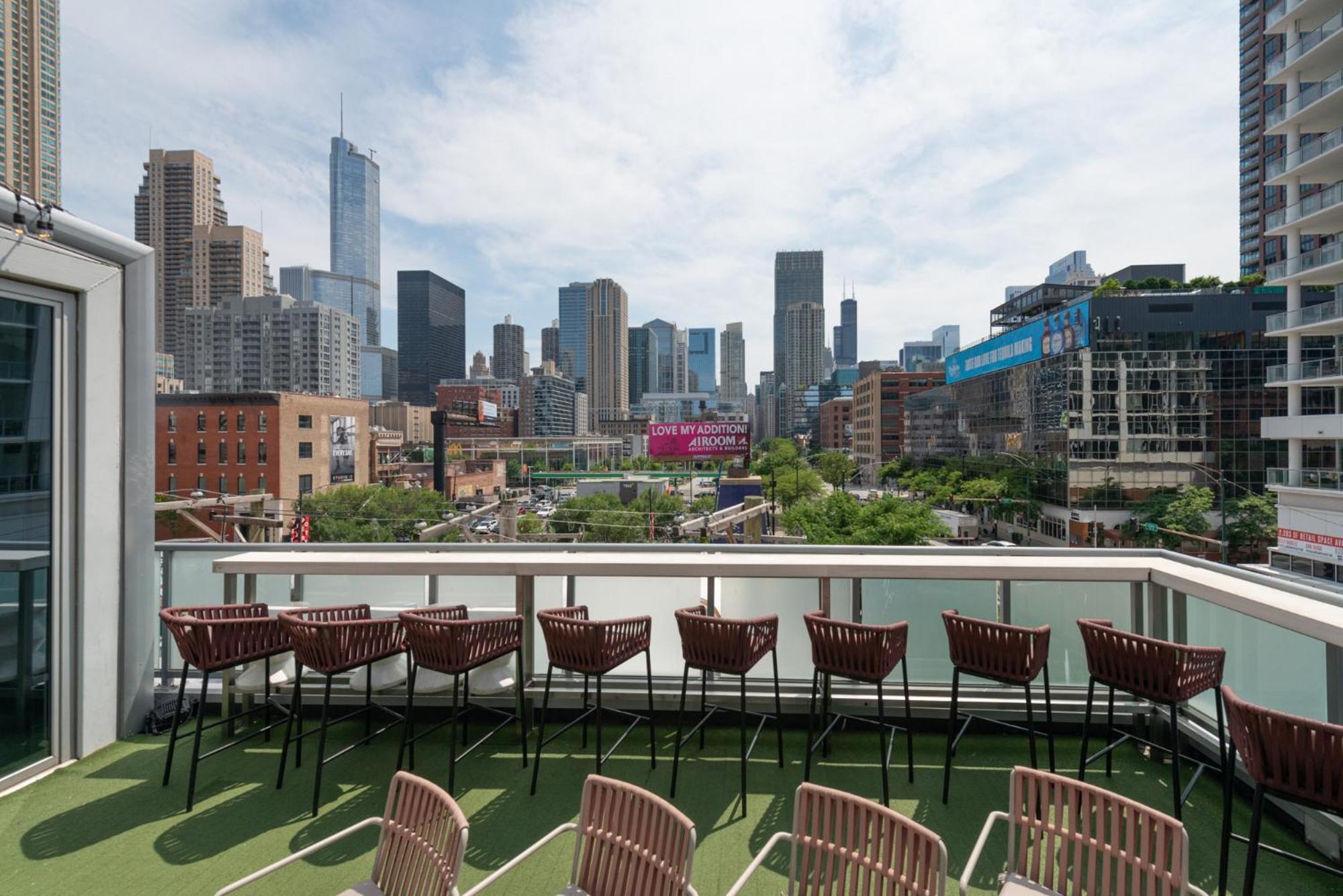 Godfrey Hotel Chicago Exterior foto